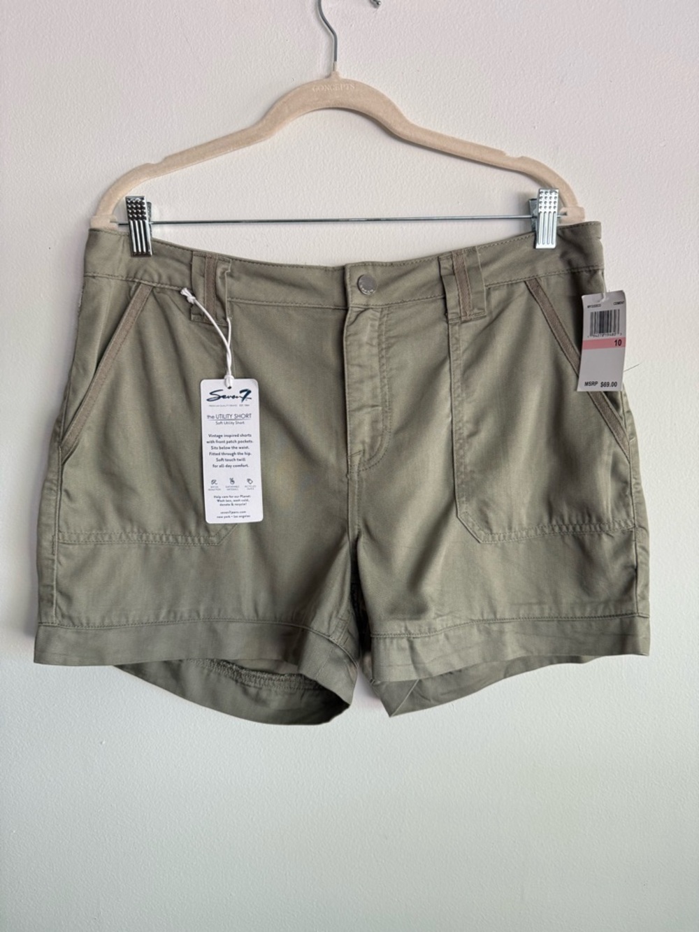 Seven7 Women’s Soft Utility Shorts Size 10 Cement Green NWT Patch Pockets